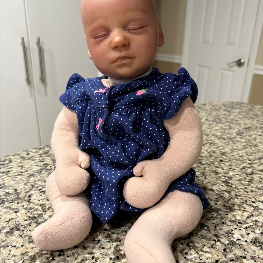 Soft bodied reborn doll - Picture 2 of 5